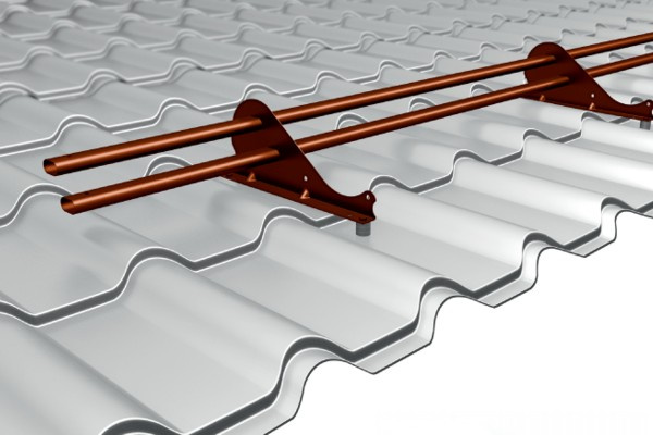 Снегозадержатель Grand Line Snow Kit универсальный, L=1000 мм, 2 опоры, 2 трубы, овал 42х21 мм RAL 3011