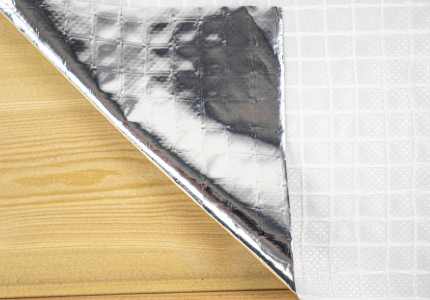 Изоспан RF proff, армированная, отражающая пароизоляционная пленка, 70 м²