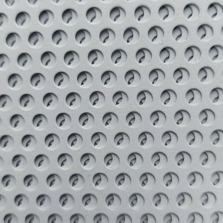 Перфорированный стальной лист 2000х1250 мм RV 4-6, 0.5 мм, PU, RAL 9010