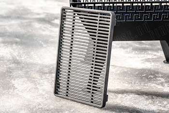 Решетка с чугунной вставкой для очага 620 мм "Морепродукты"