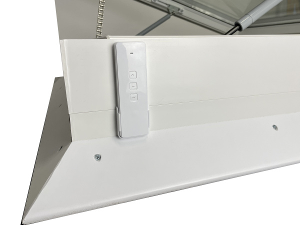 Зенитный фонарь Werso на электроуправлении, с однослойным поликарбонатным куполом, 60х60 см однокамерный стеклопакет