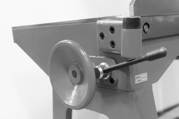 Гильотина ручная сабельного типа Stalex KHS-1000