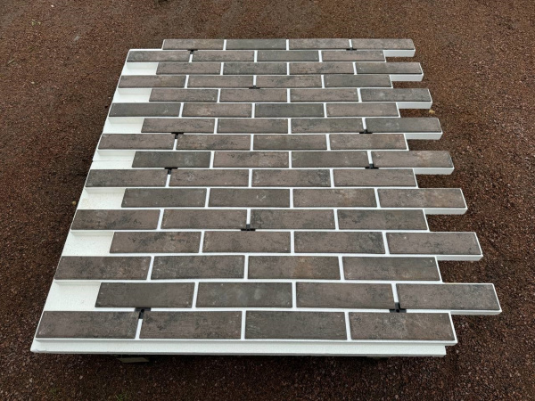 Термопанель рядовая Европа с плиткой Keramin, 1020х600 мм, 100 мм ППС, гладкий, цвет: Иллинойс 4