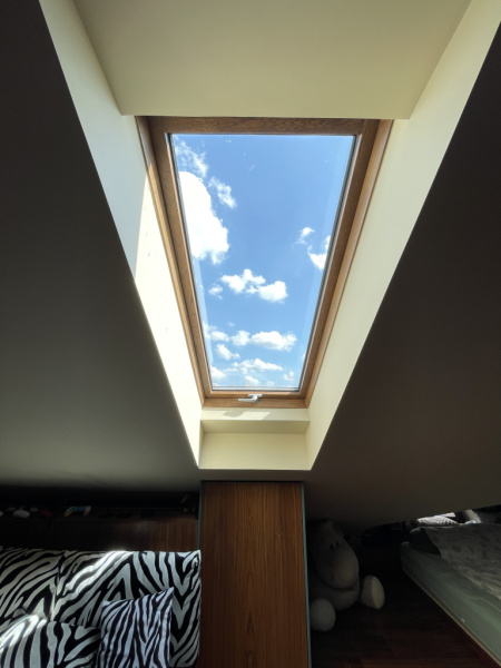 Мансардное окно Werso Комфорт Плюс, 55x78 см дерево, 2-х камерный стеклопакет, триплекс, цвет: дерево, лак