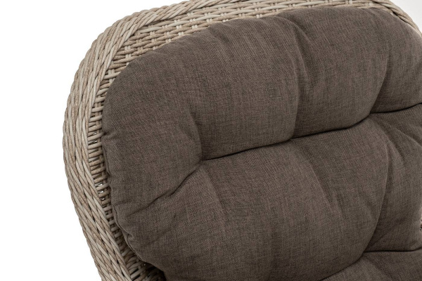 Кресло плетеное из искусственного ротанга, Алиса, с подушками бежевый