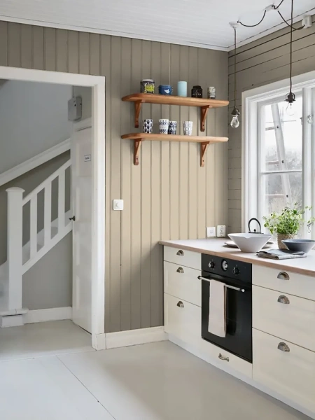 Краска Finntella, Ikkuna color, для дерев. интерьеров и окон с натур.маслами полуматовая, уп. 9 л колеровка