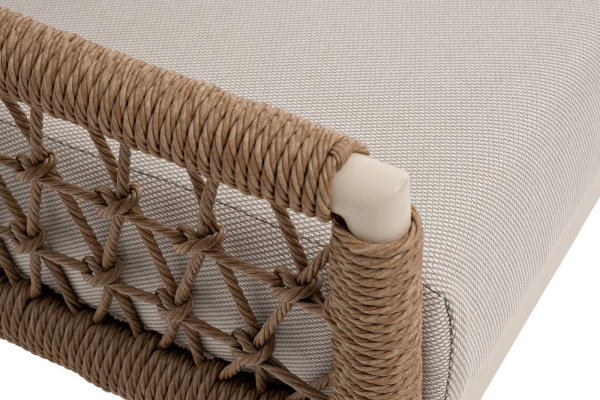 Кресло плетеное из искусственного ротанга, Венеция, цвет: соломенный