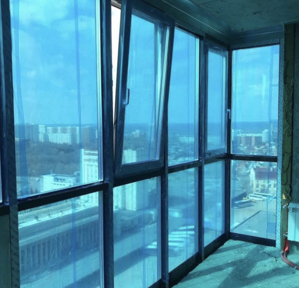 Защитная самоклеящаяся пленка Finka Uni cover 50 cм х 100 м, 50 м²