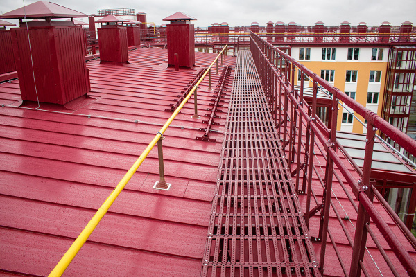 Снегозадержатель для фальцевой кровли Roofsystems Prestige Next фальц, 4 опоры, 2 трубы, овал 45х25, L=3000 мм, RAL 3011