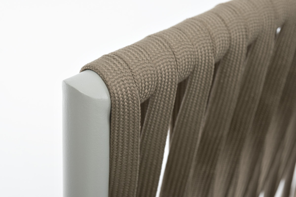 Кресло из роупа, Касабланка, основа дуб,карк алюм светло-серый муар,роуп серо-корич. 23мм,ткань сера