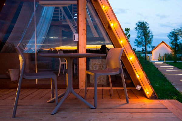 Стол Nardi Clip, квадратный из HPL, 80х80 см цвет: бежевый