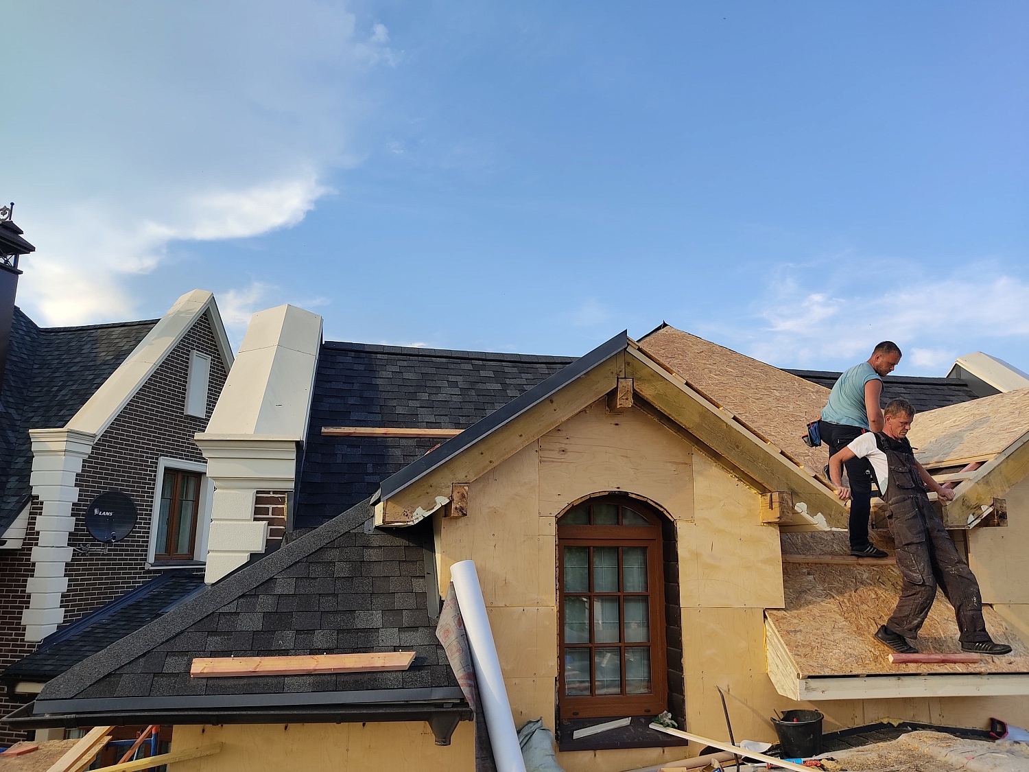 Поставка и монтаж, битумной черепицы Katepal