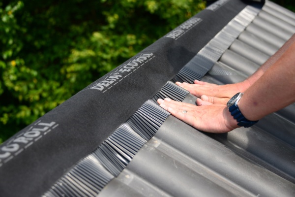 DELTA-ECO ROLL 310х5000 мм, цвет: красный