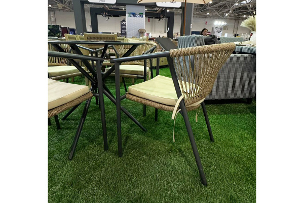 Стул Mokka Lyon из искусственного ротанга, с подушкой цвет: бежевый