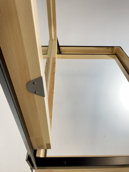 Распашное окно Werso,  78х118 см дерево, 2-х камерный стеклопакет, лак