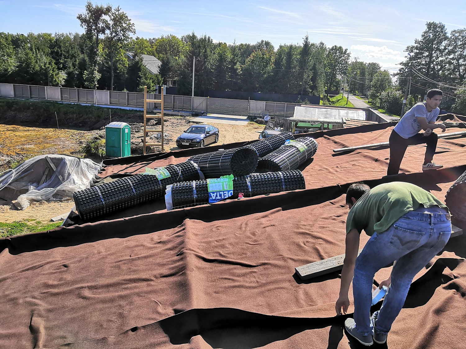 Противокорневая плёнка для эксплуатируемой кровли