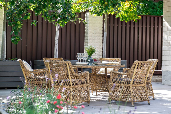 Кресло плетеное из искусственного ротанга, Латте соломенный