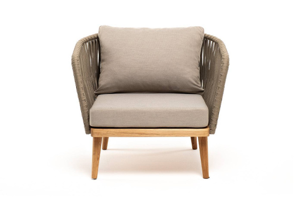 Кресло из роупа, Мальорка, основание дуб, роуп серо-коричневый 23 мм, ткань бежевая