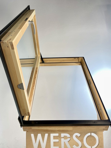 Распашное окно Werso,  78х118 см дерево, 2-х камерный стеклопакет, лак