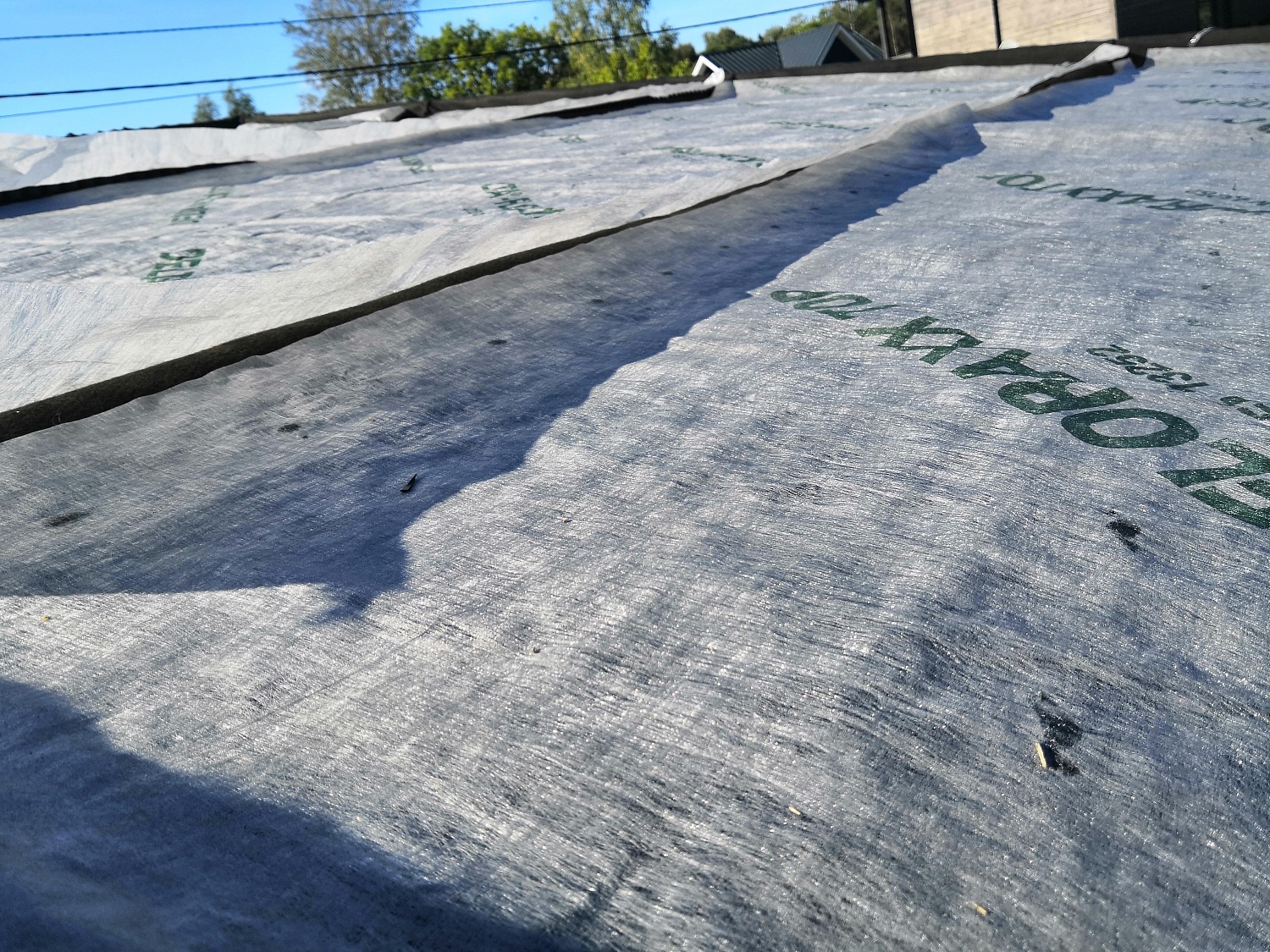 Противокорневая плёнка для эксплуатируемой кровли