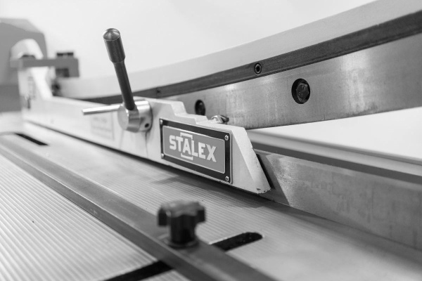 Гильотина ручная сабельного типа Stalex KHS-1000