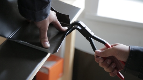 Клещи 90° накладное соединение Stubai, 60 мм