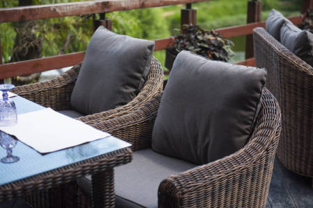 Кресло плетеное из искусственного ротанга, Кон Панна коричневый