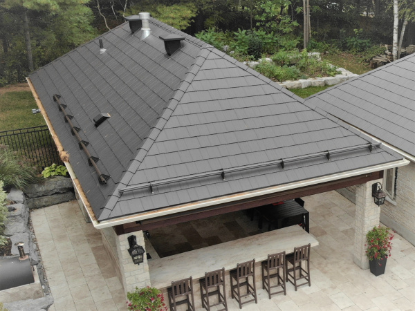 Снегозадержатель для натуральной черепицы Roofsystems Prestige натур, 4 опоры, 2 трубы, овал 45х25, L=3000 мм, RAL 8017