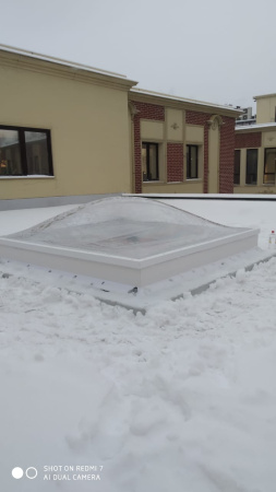 Глухой зенитный фонарь Werso, с однослойным поликарбонатным куполом, 150х150 см 1 - камерный стеклопакет