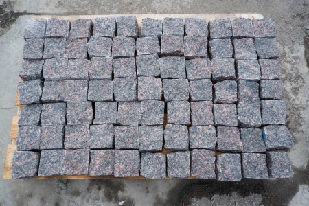 Гранитная брусчатка Дымово 50 мм 100х100, колотая, цвет: коричневый