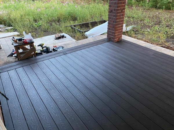 Террасная доска Polivan Singaraja 3D шовная 140 мм, L= 5800 мм вельвет и 3D, цвет: черный