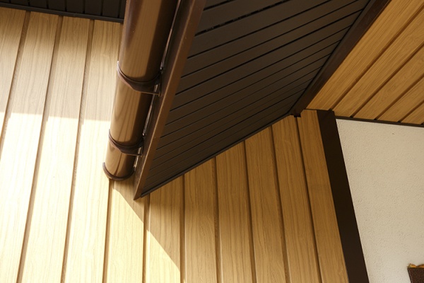 Софит пвх Estetic Grand Line, cо скрытой перфорацией, L=3000 мм серия Classic, цвет: коричневый