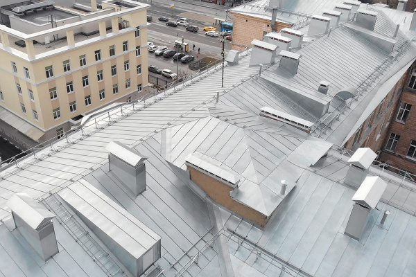 Снегозадержатель для фальцевой кровли Roofsystems Econom Smart фальц, 2 опоры, 2 трубы, круг Ø25 мм, L=1500 мм, RAL 7004