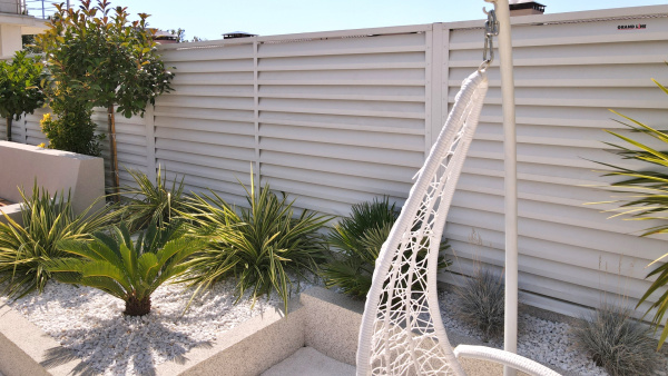 Ламель для забора жалюзи, Tokyo new, с пленкой 0.5 мм, Satin, RAL 9003