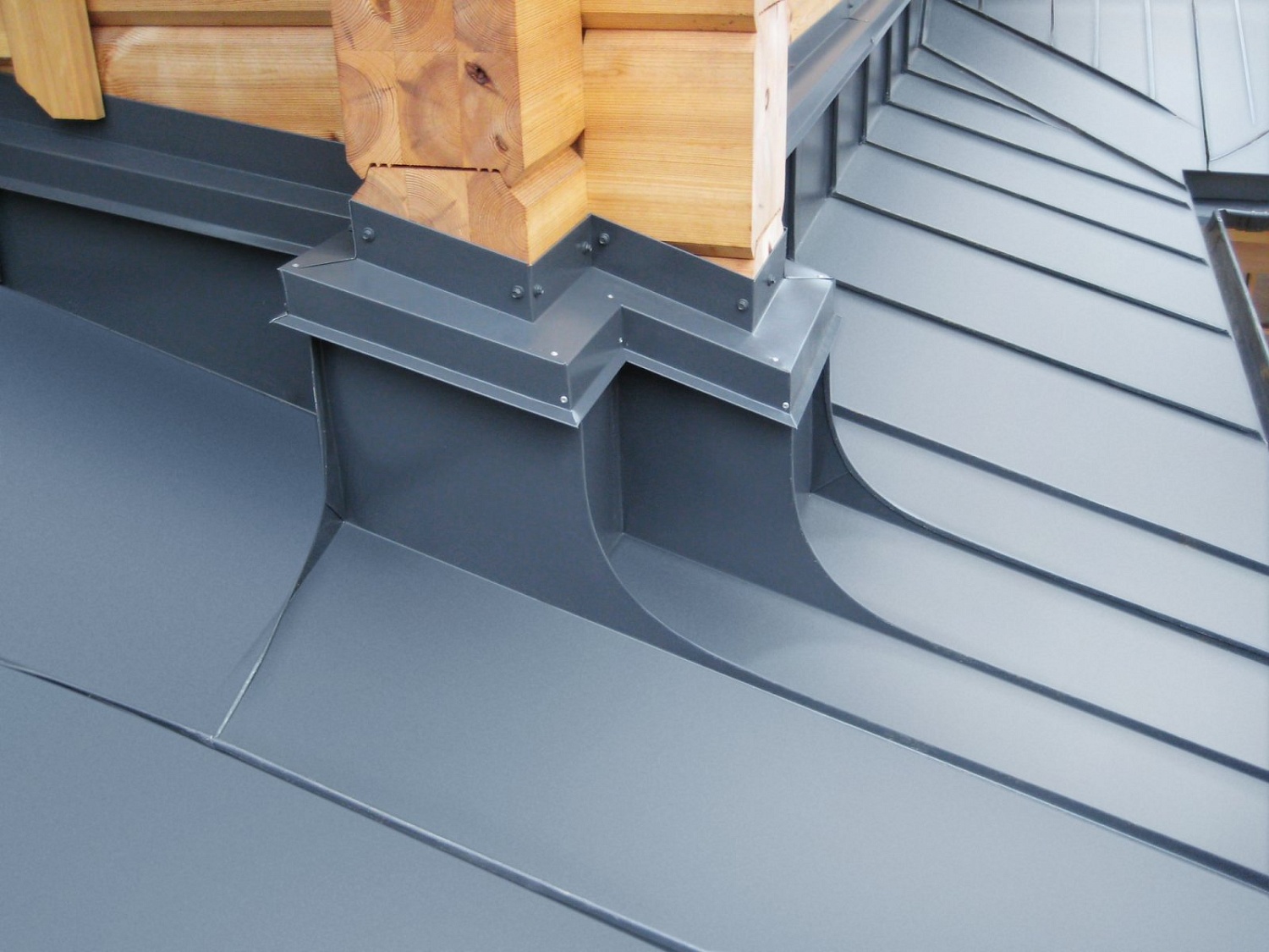 Что такое фальцевая кровля