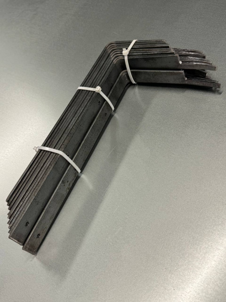 СЗ Крюк кровельный, полоса 25х4, L=300 мм без грунта, без цвета