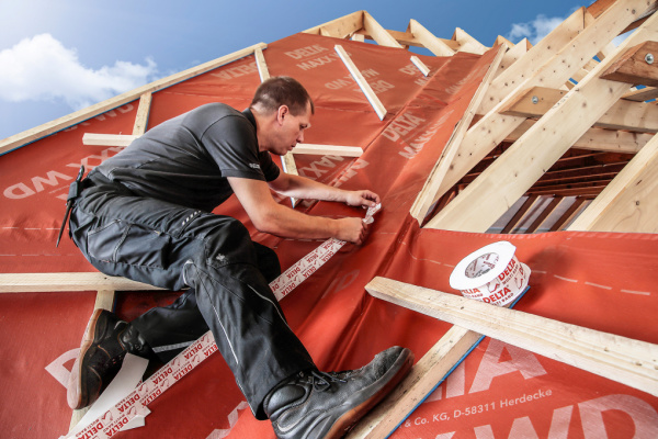 DELTA-MAXX WD энергосберегающая диффузионная мембрана с двумя зонами проклейки, 75 м²