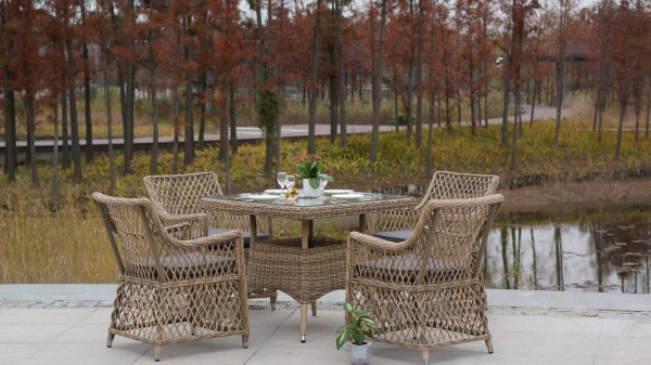 Кресло плетеное из искусственного ротанга, Латте соломенный