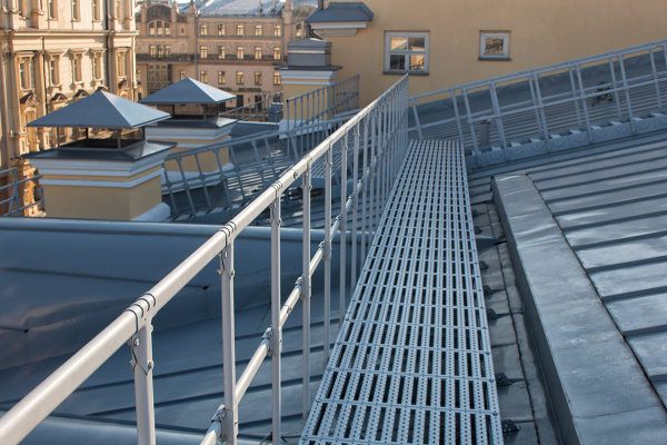 Перила к мостику кровельному Prestige, H=900 мм, L=3000 мм RAL 8017
