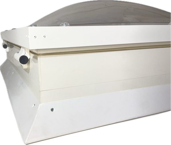 Зенитный фонарь Werso на электроуправлении, с однослойным поликарбонатным куполом, 60х60 см однокамерный стеклопакет