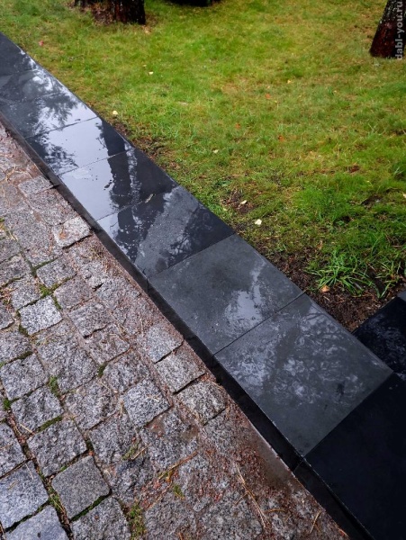 Гранитная брусчатка Каменногорская 50 мм 100х100, колотая, цвет: серый