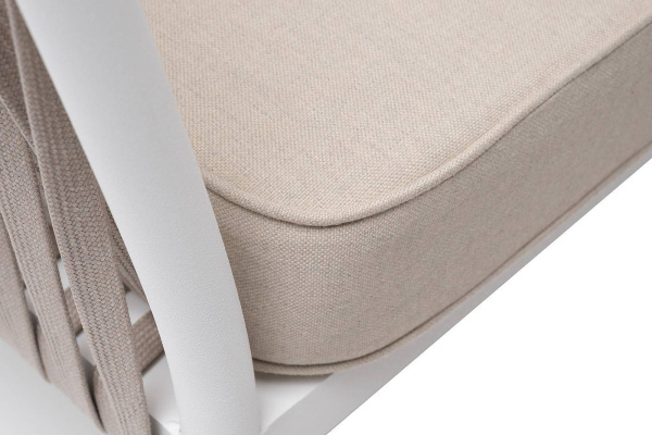 Кресло из роупа, Касабланка, каркас алюминий белый муар, роуп бежевый 20мм, ткань бежевая