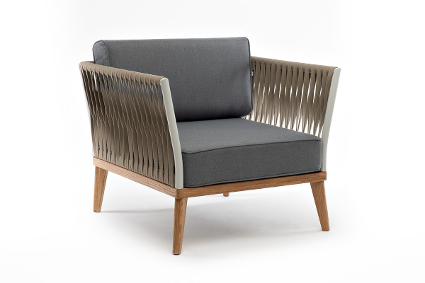 Кресло из роупа, Касабланка, основа дуб,карк алюм светло-серый муар,роуп серо-корич. 23мм,ткань сера