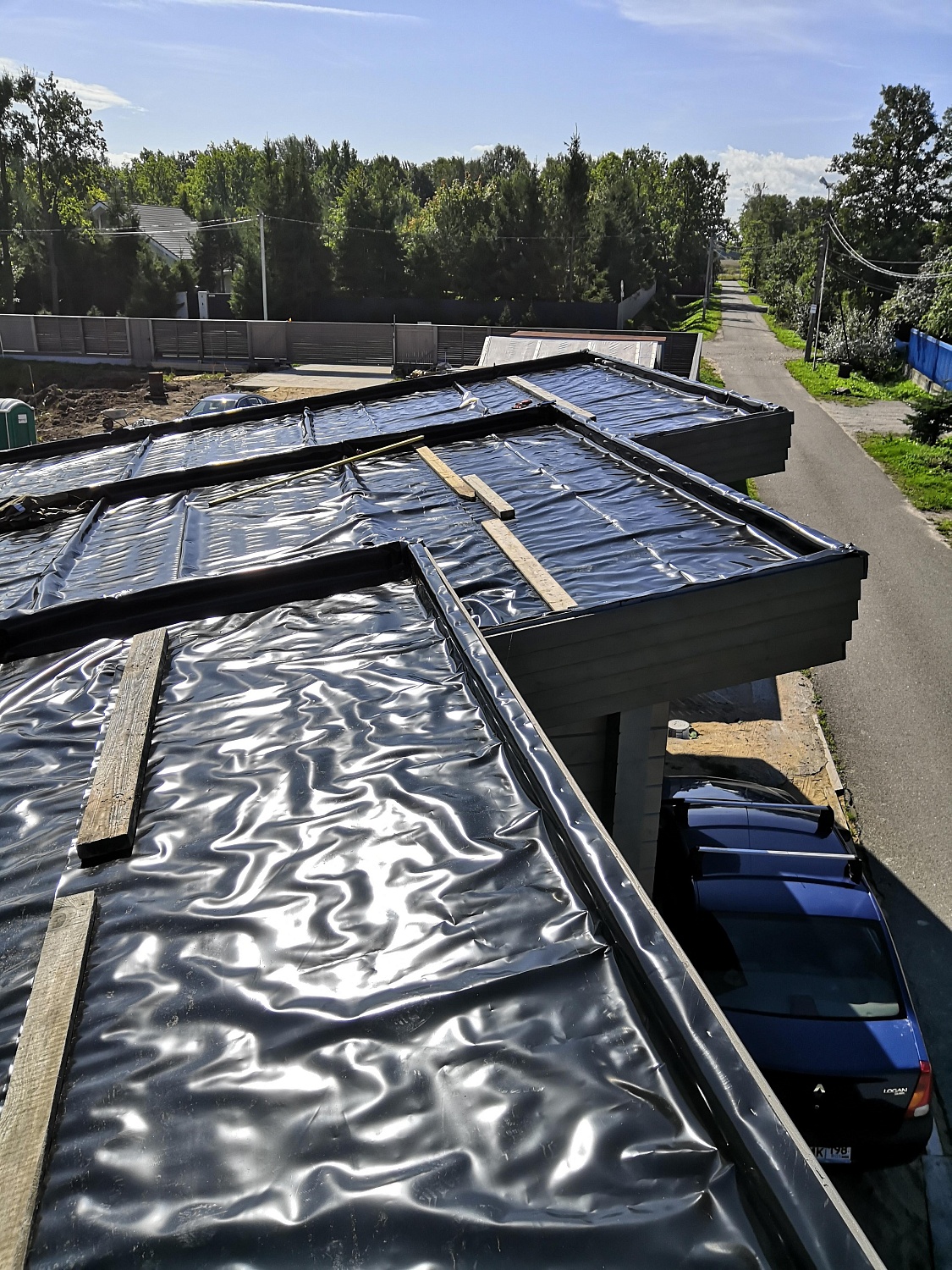 Противокорневая плёнка для эксплуатируемой кровли