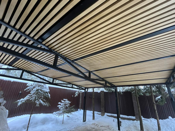 Кубообразная рейка алюминиевая, 50х50 мм 0.3 мм, Al, белое дерево